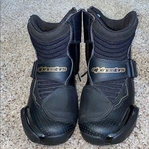 AlpineStars Motorcycle Boots!